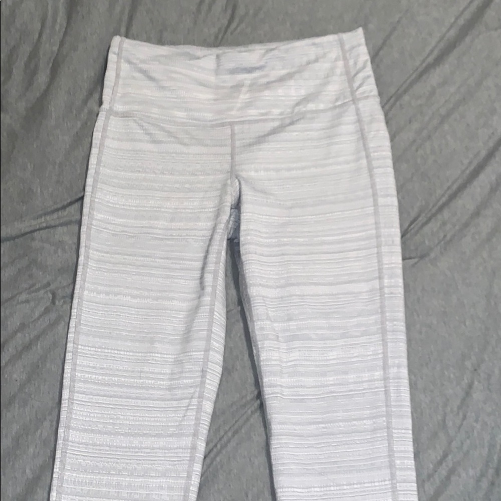 Light grey textured Leggings